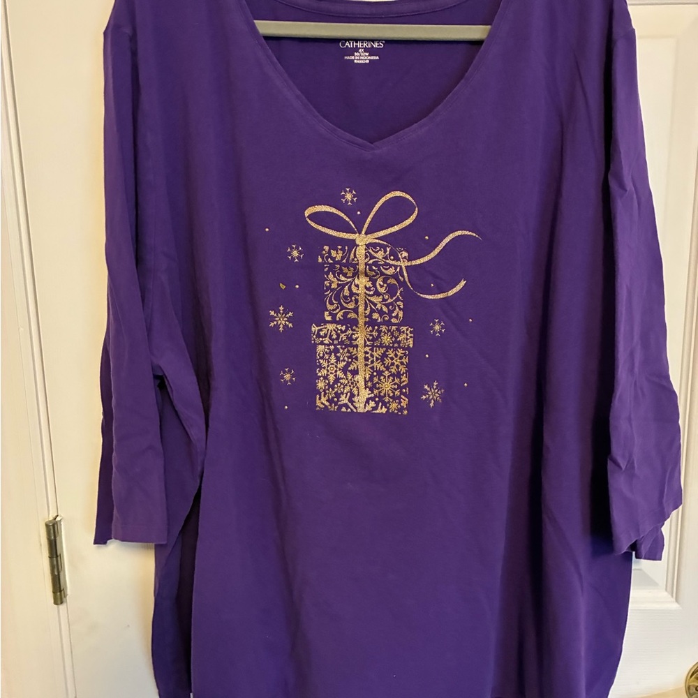 Catherines Purple 3/4 Sleeve Holiday Top with Gold Gift Design